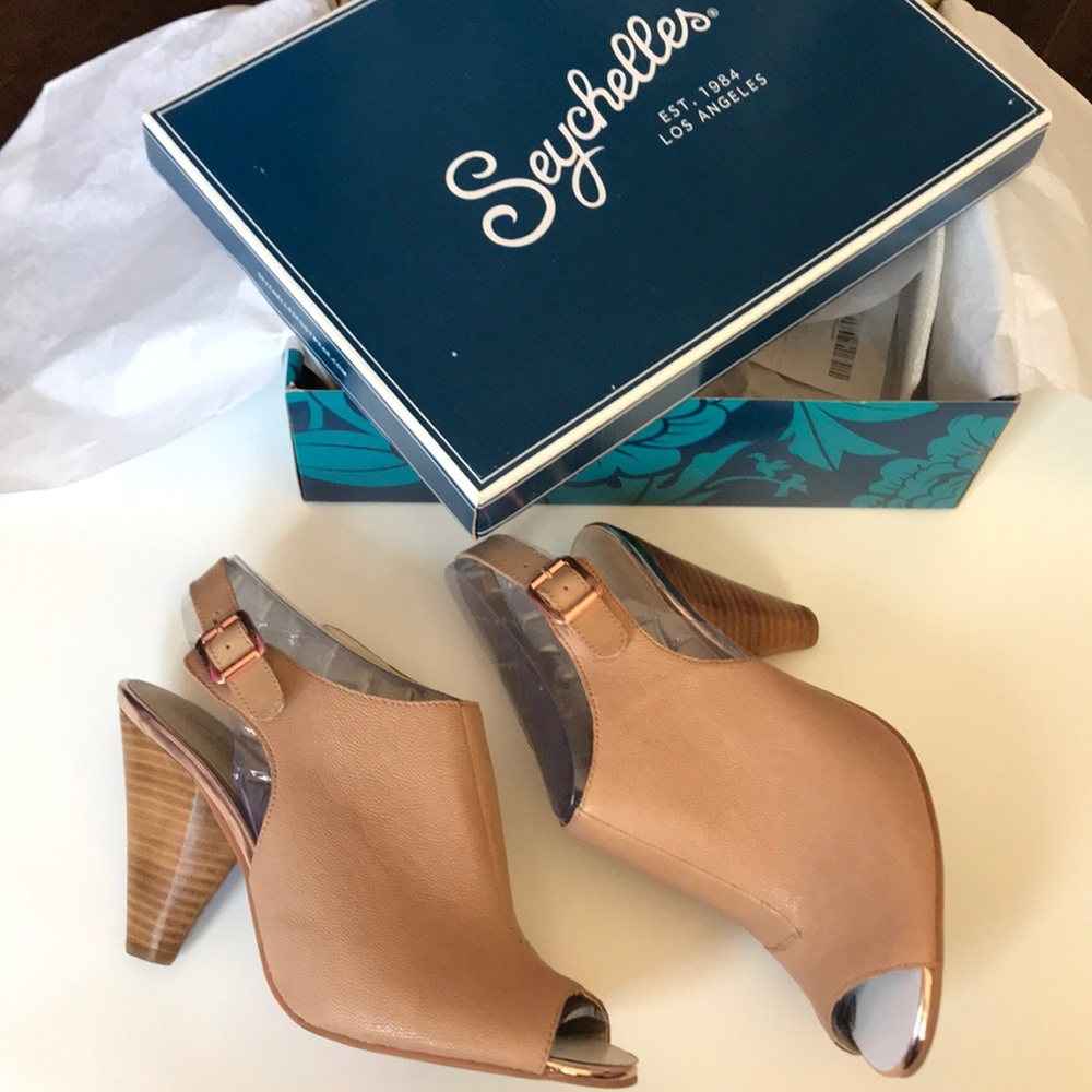 Seychelles Callin My Bluff Peep Toe Sandal Size 11